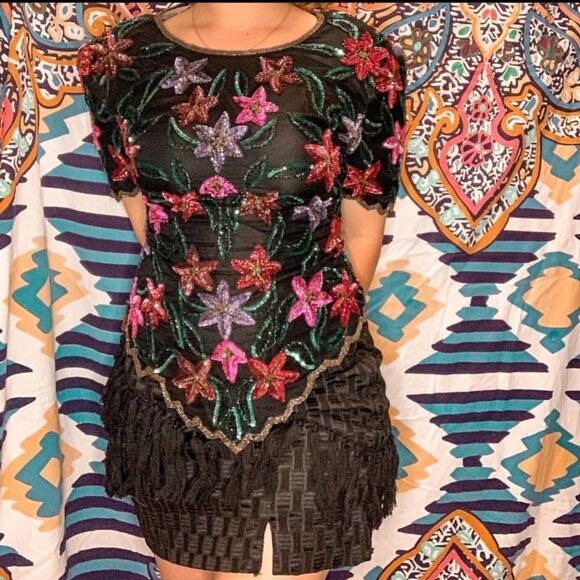 beaded blouse + scalloped trim~ - Picture 4 of 4